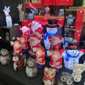 christmas-shop-37